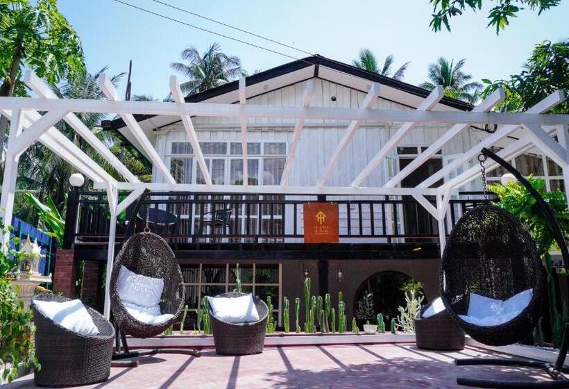 هاستل La Casa De Jardin