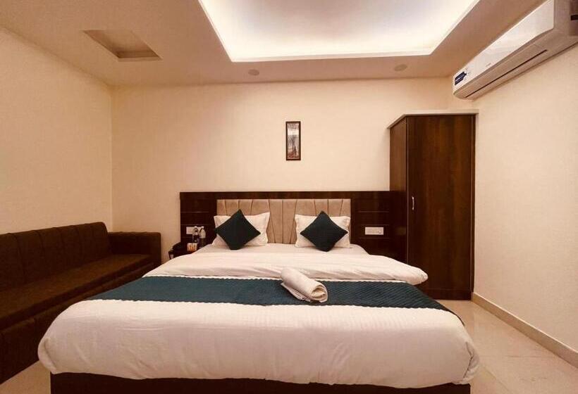 مبيت وإفطار Wooib Hotels, Haridwar