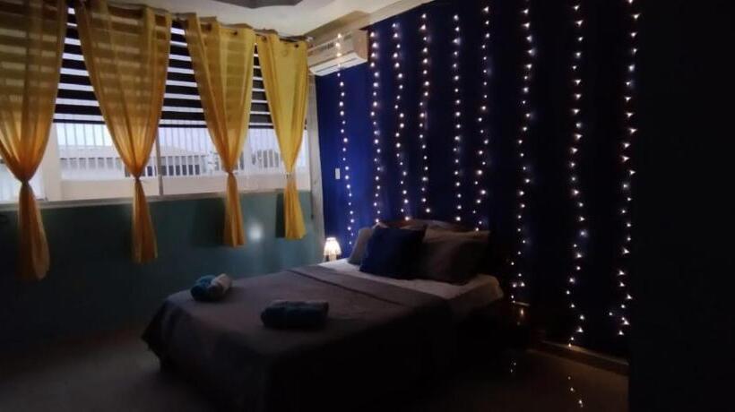 تختخواب و صبحانه Hostal Villa Escondida