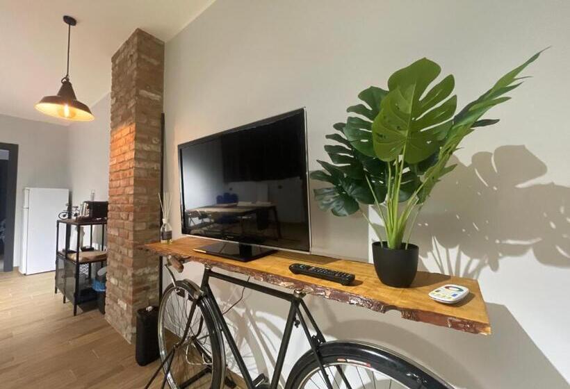 مبيت وإفطار Industrial House 3
