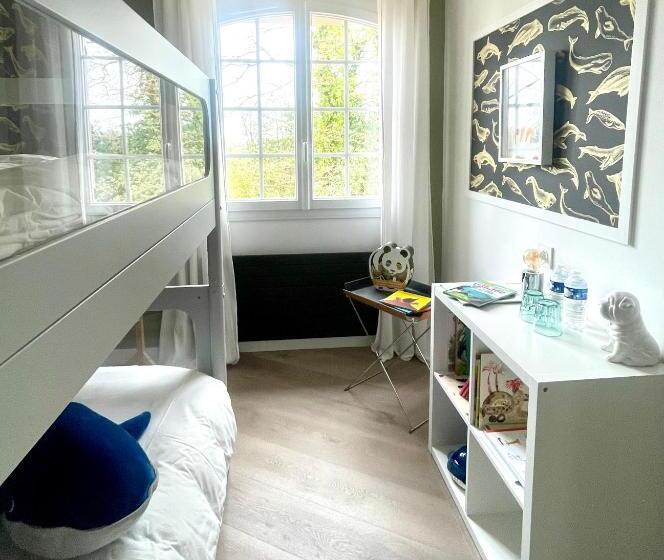 ベッドアンドブレックファースト Les 15 Chenes Chambres D Hôtes, Parc Arboré De 5000 M2 à 20km Du Puydufou Une Suite Familiale Et 3 C