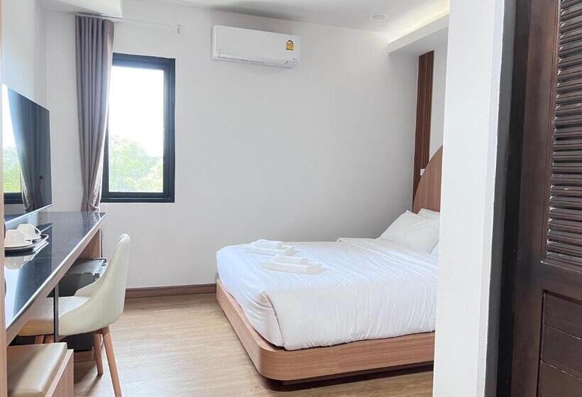 Hotel โรงแรม ชม เชียงราย