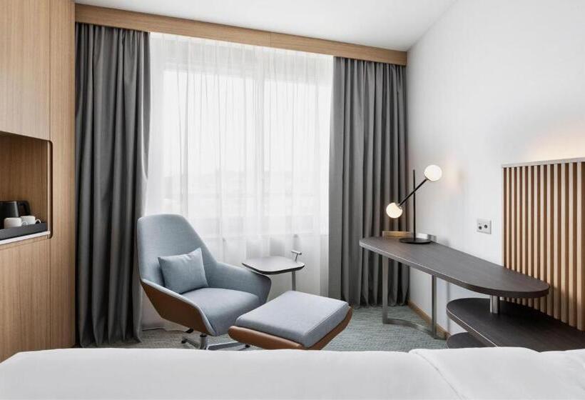 Отель Courtyard By Marriott Biel Bienne