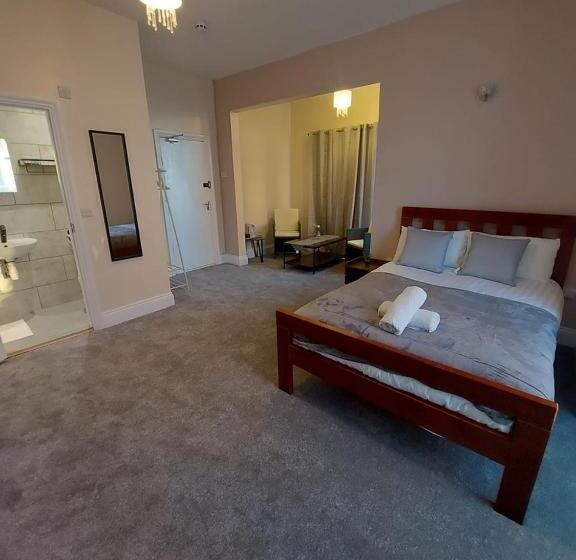 هتل Inn By The Sea, Portsmouth   En Suite Rooms With Or Without Sea View