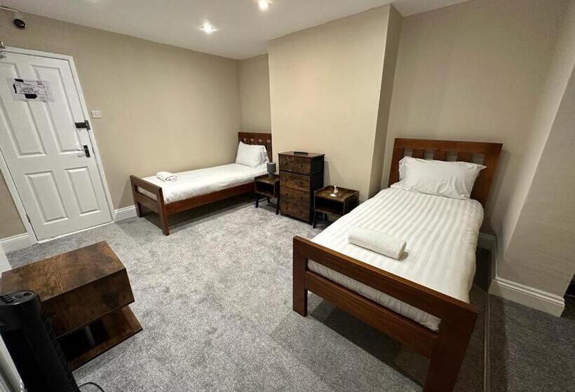 هتل Inn By The Sea, Portsmouth En Suite Rooms With Or Without Sea View