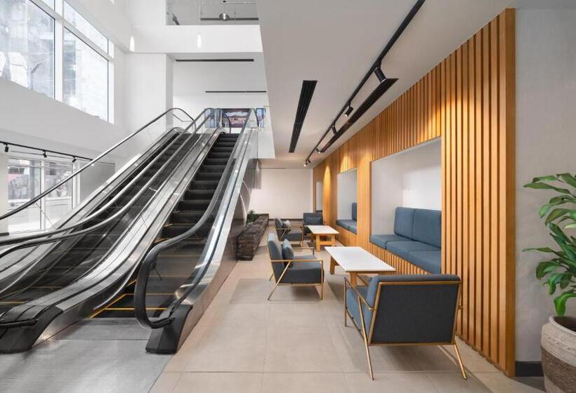 هتل Park Inn By Radisson Makkah Thakher Alsharqi