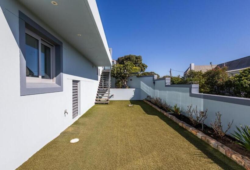 پانسیون Keurbooms Lagoon Villa