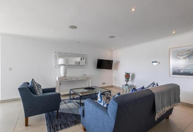 پانسیون Keurbooms Lagoon Villa