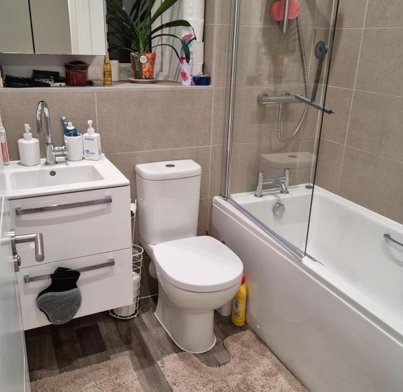 Пансион Room With Office In Peaceful Place