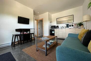 پانسیون Slack Tide Suite