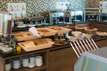 استراحتگاه Rawayana Central Park Villas