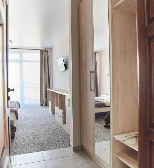 ユースホステル вілла край неба