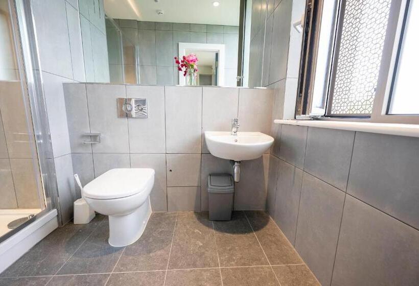 فندق صغير University Of Galway Rooms