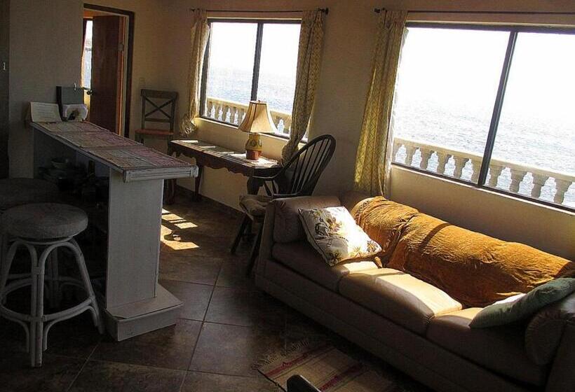 فندق صغير La Bufadora Inn