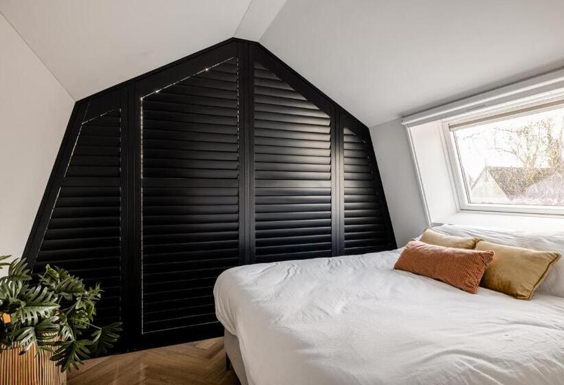 تختخواب و صبحانه Lovely Private Cottage Near Amsterdam