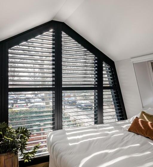 تختخواب و صبحانه Lovely Private Cottage Near Amsterdam