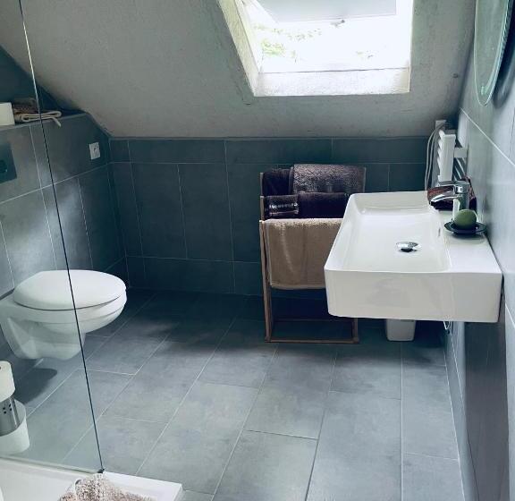 住宿加早餐  Studio Au Bord De La Forêt De Perseigne