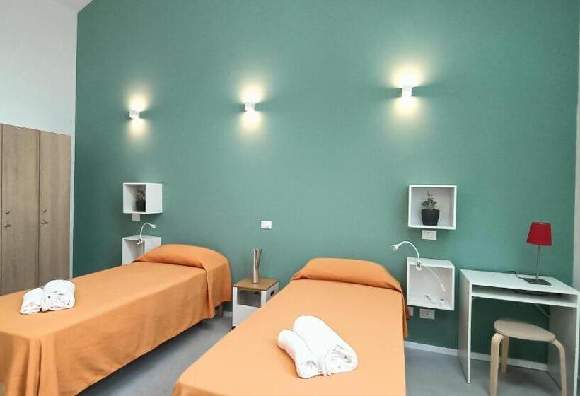 Bed & Bike Hostel
