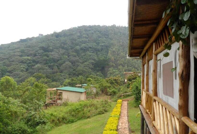 هتل Buhoma Community Haven Lodge