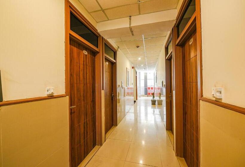 Fabhotel New Satyam