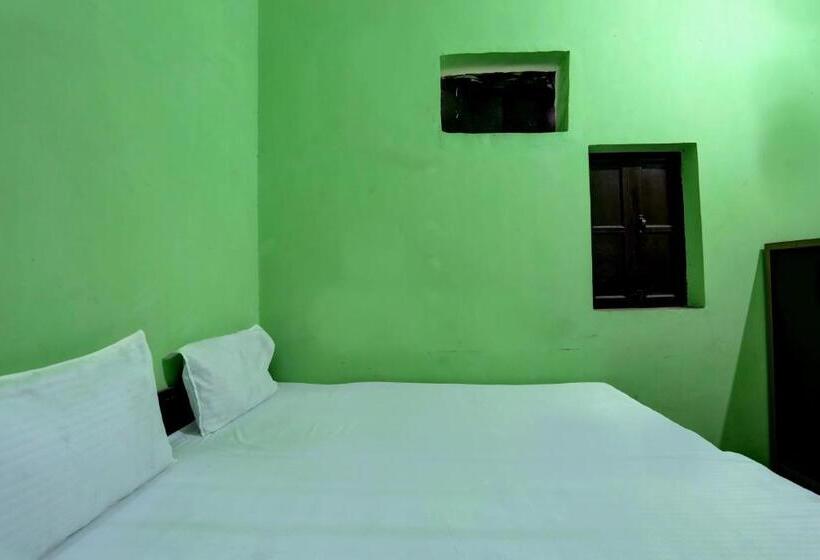 هتل Oyo Lavish Guest House