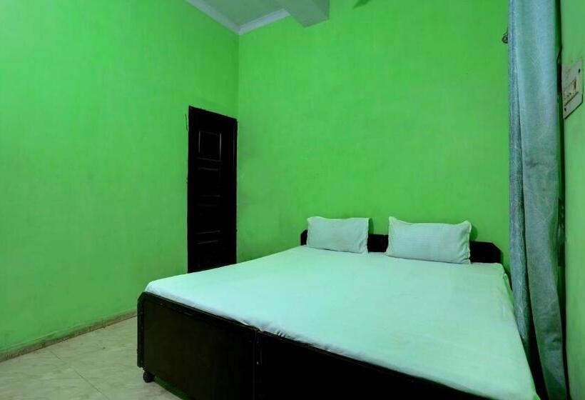 هتل Oyo Lavish Guest House