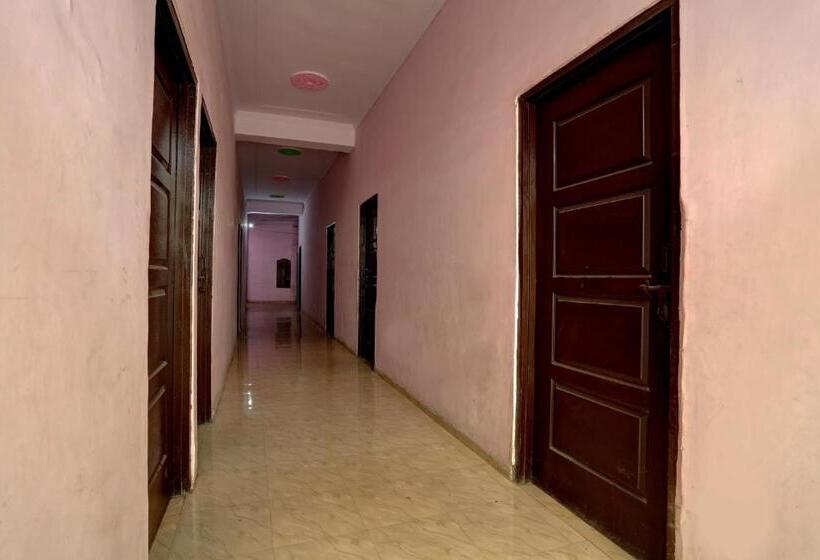 هتل Oyo Lavish Guest House