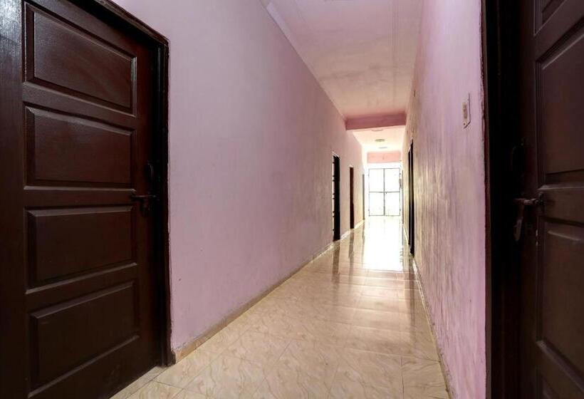 هتل Oyo Lavish Guest House