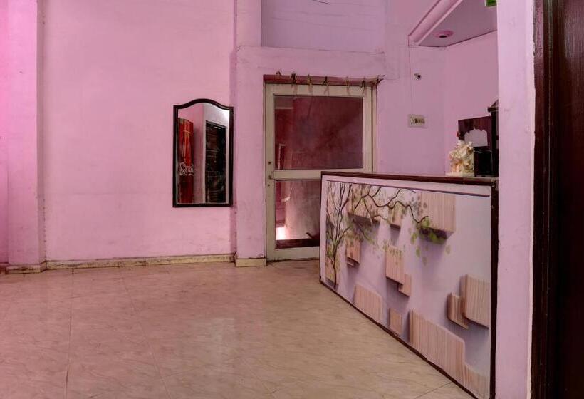 هتل Oyo Lavish Guest House