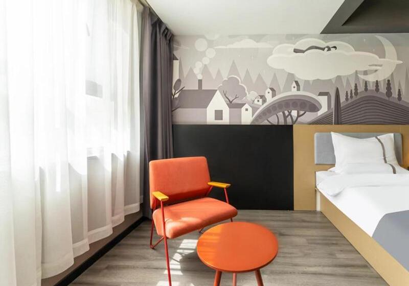 هتل Thank Inn Plus Kashgar Ancient City Pedestrian Street