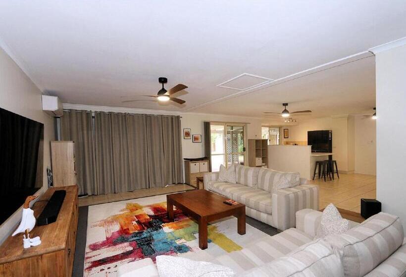 بنسيون 22 Durdins Road Bargara