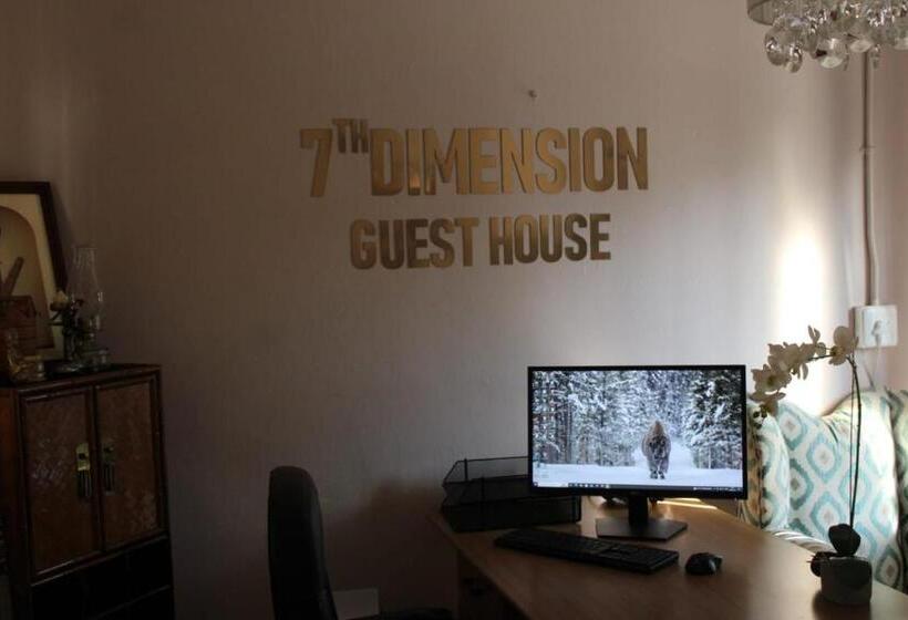 بنسيون 7th Dimension Guesthouse