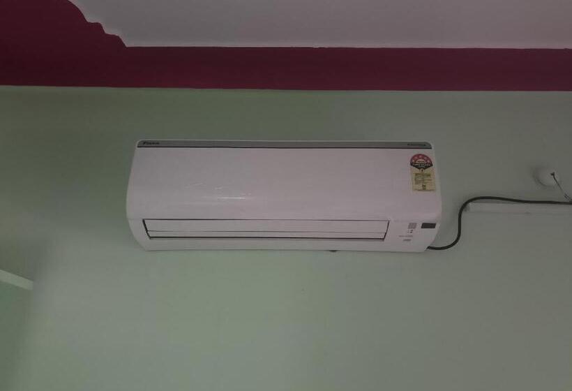 פנסיון Liya Guest House