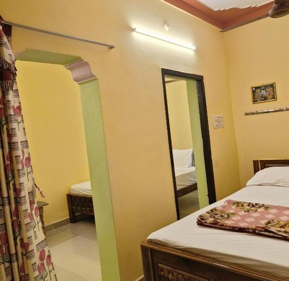 פנסיון Liya Guest House