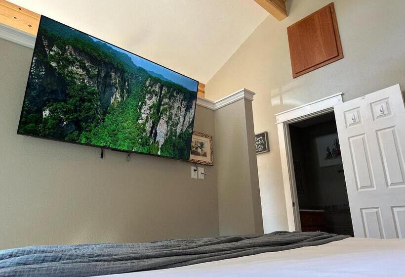 پانسیون Luxury Smart Bungalow