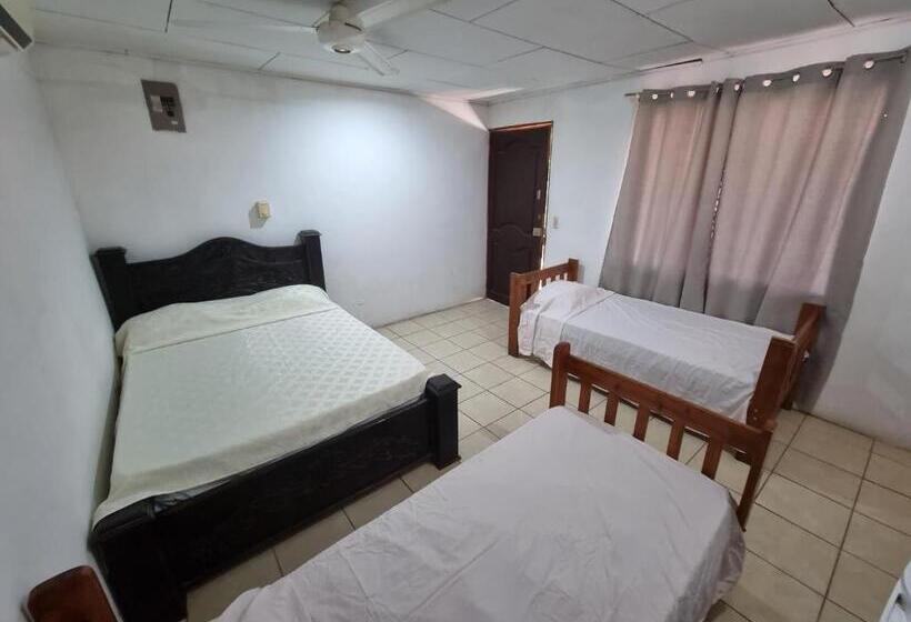فندق صغير Cabinas Isabel
