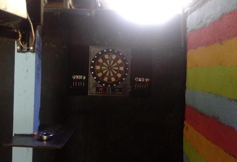 הוסטל Crazy Monkey