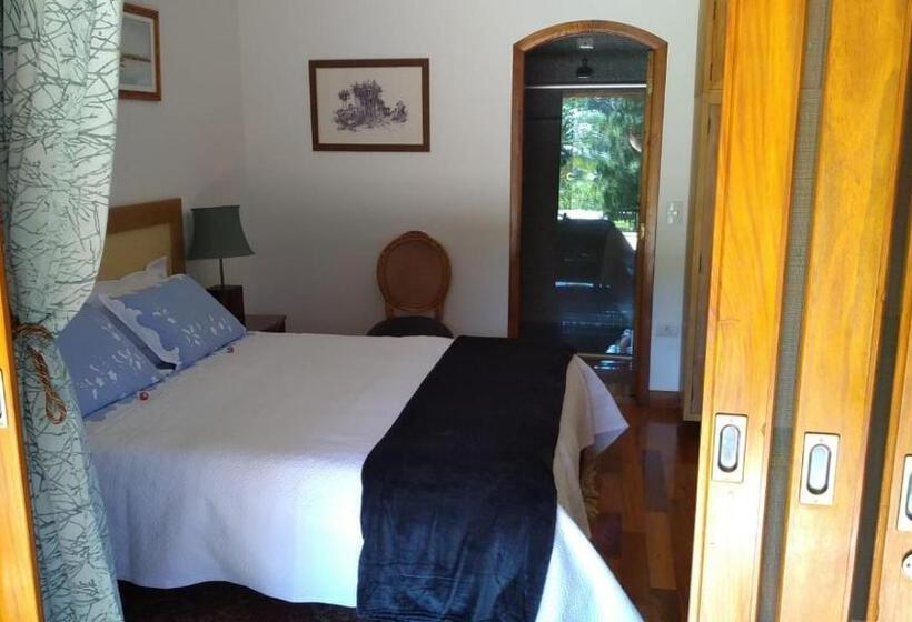 هاستل Suite Santorini