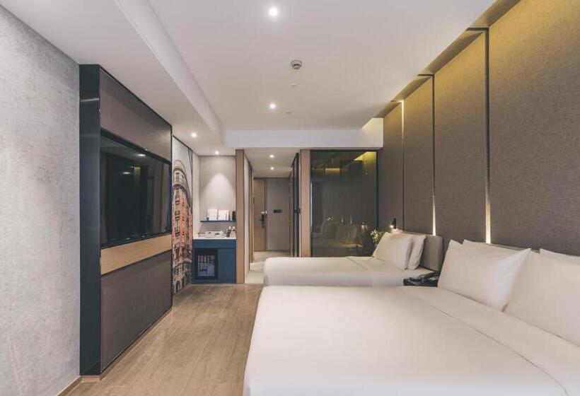 Atour Hotel East Nanjing Road Near The Bund