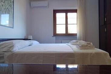 تختخواب و صبحانه Villa Acrocoro
