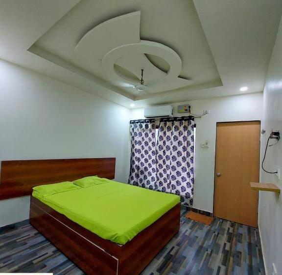Отель Coconut Garden Beach House