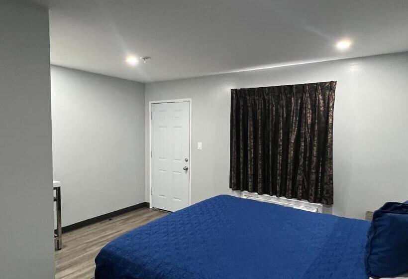مُتل Pine Tree Inn