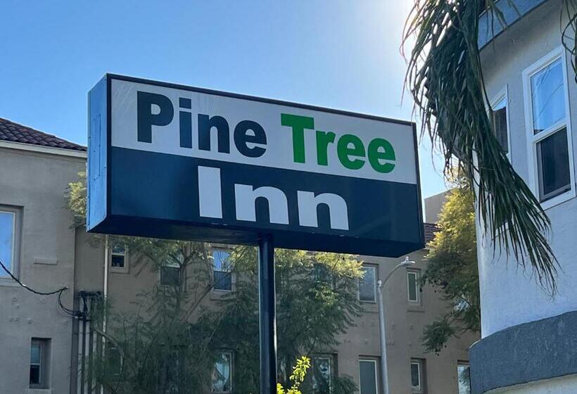 مُتل Pine Tree Inn