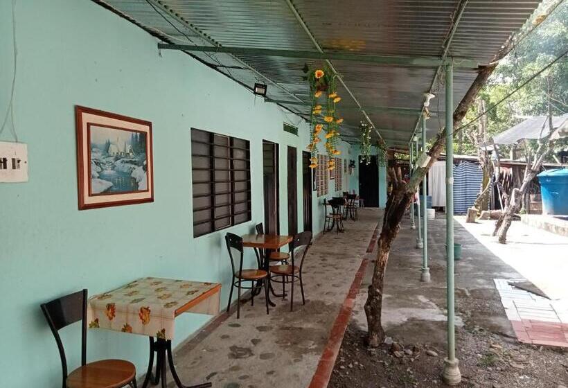 پانسیون Casa Hotel Ensueño Hostal