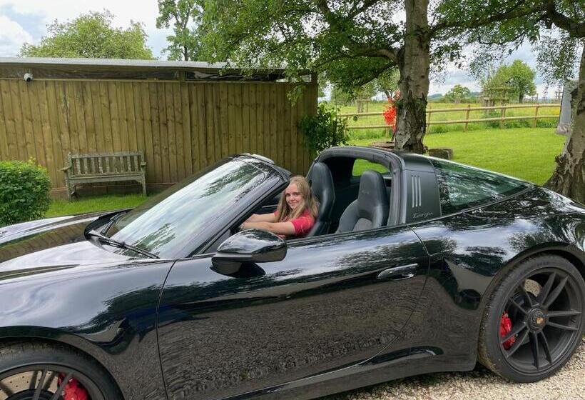 بنسيون Willow Hill Farm Club