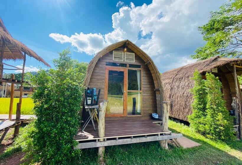 Курорт Panakluea Cottage & Crafts   พนาเกลือ