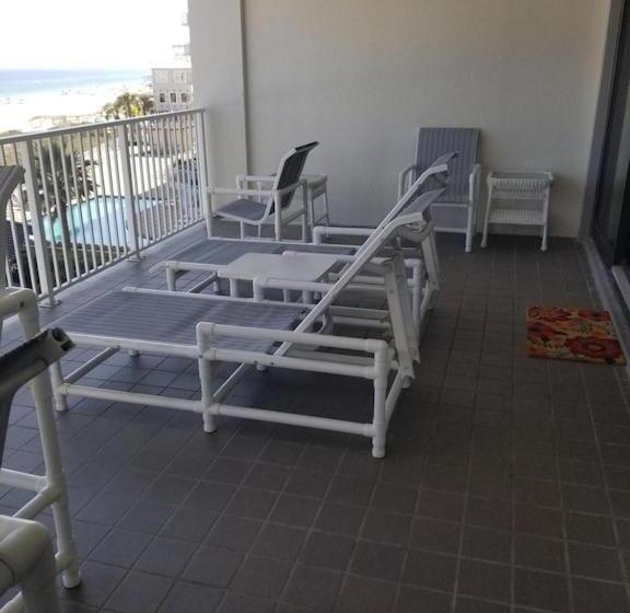 Windward Pointe   404   Amazing Views Huge Balcony 3 Bed