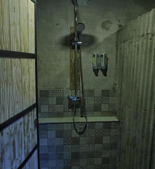 هاستل Dormitory At Semadi Living