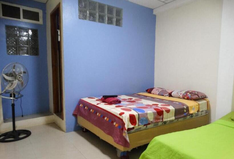 هاستل Habitaciones El Trébol