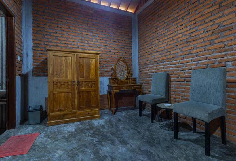Общежитие Kubu Selat Villa And Glamping